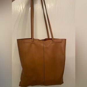 Banana Republic leather tote bag